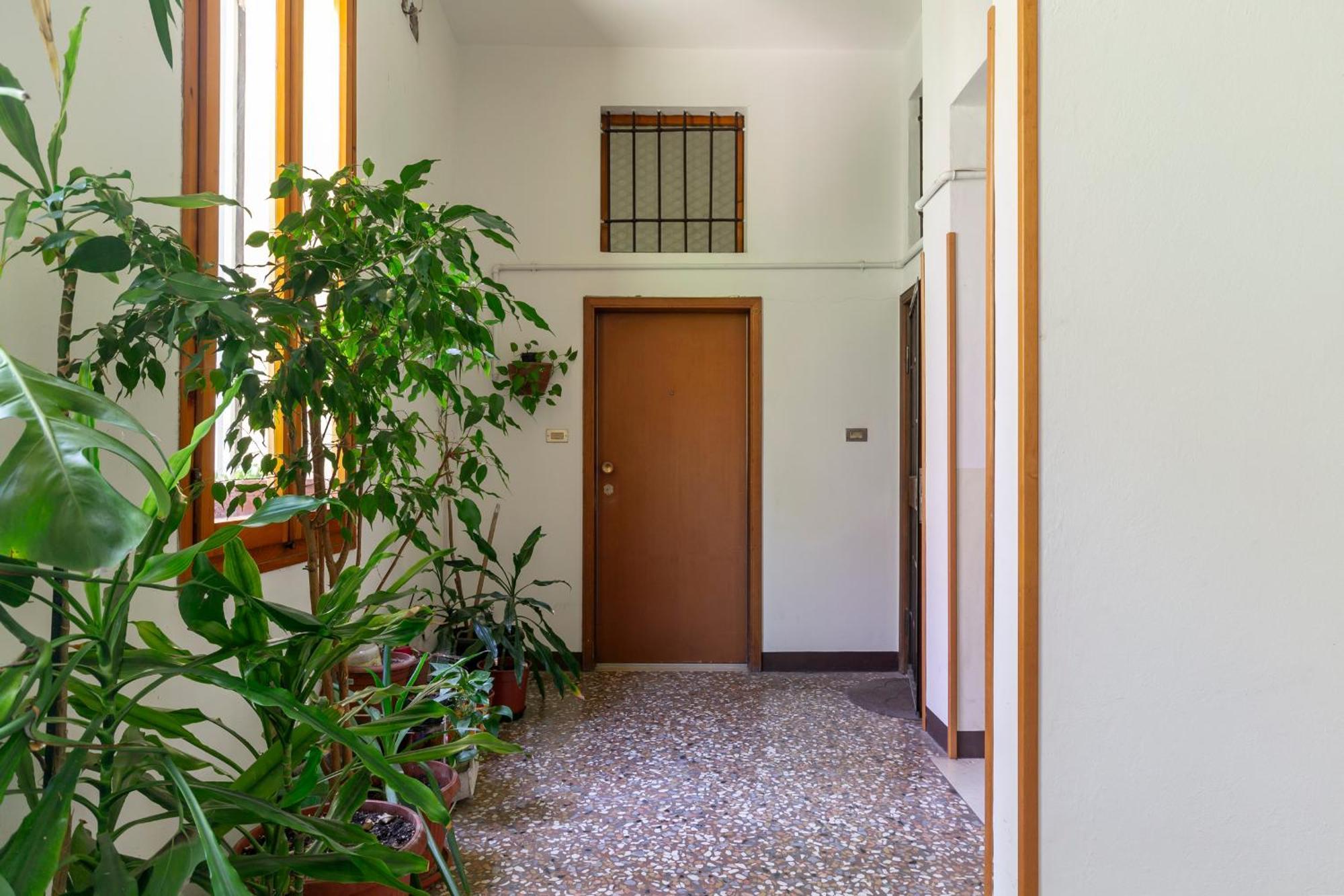 Apartment Amos - 5 Minutes From Piazza Maggiore Μπολόνια Εξωτερικό φωτογραφία