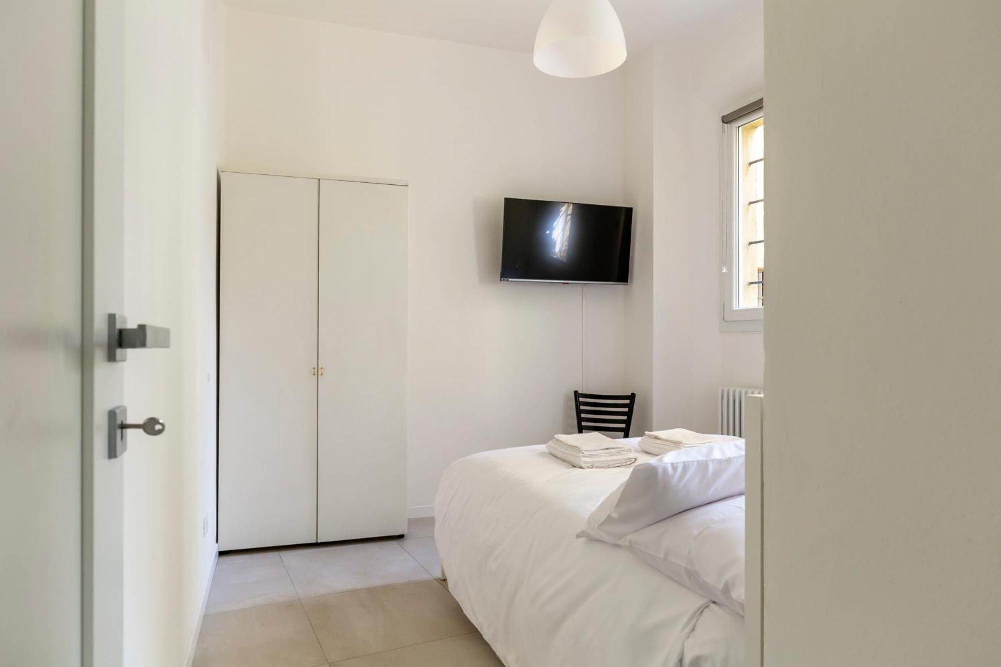 Apartment Amos - 5 Minutes From Piazza Maggiore Μπολόνια Εξωτερικό φωτογραφία