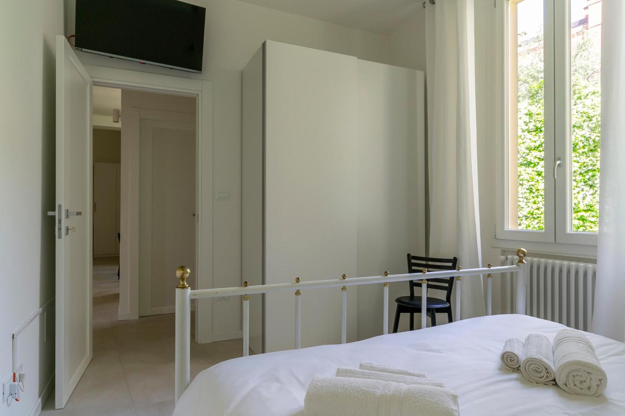 Apartment Amos - 5 Minutes From Piazza Maggiore Μπολόνια Εξωτερικό φωτογραφία